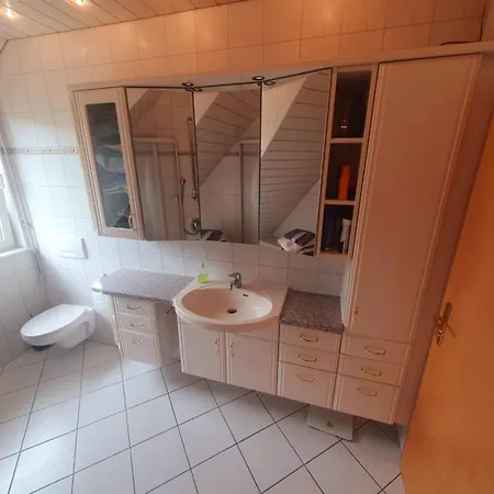 Ferienwohnung Fuer 1 Bis 6 Personen Direkt Im Weingut شقة